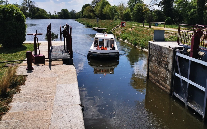 Location de bateaux sans permis à la journée à Cognac
